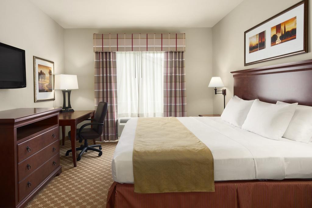 Country & By Radisson, Tifton, Ga 3*
